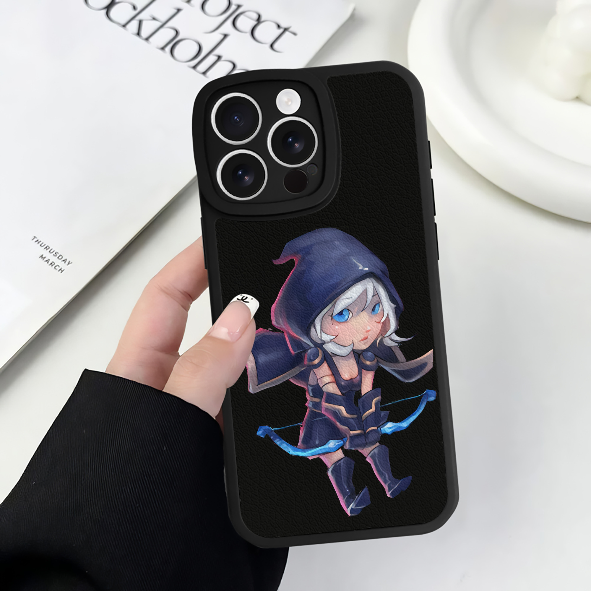 （画像用） リーグ・オブ・レジェンド League of Legends LOL 【iPhone 16シリーズ対応】シリコンスマホケース（レザー調） 材質：シリコン